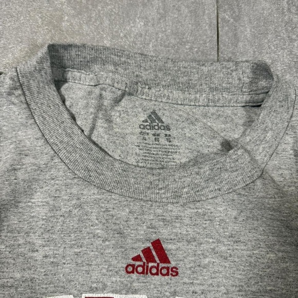 Vintage Sacred Heart University Football Tee - Picture 5 of 8